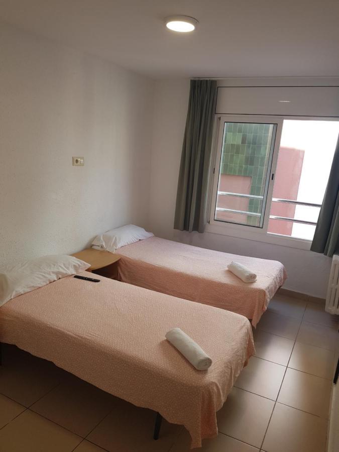 Mozaik Lloret Pensión *